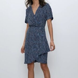 ARITZIA Babaton Wallace Wrap Dress